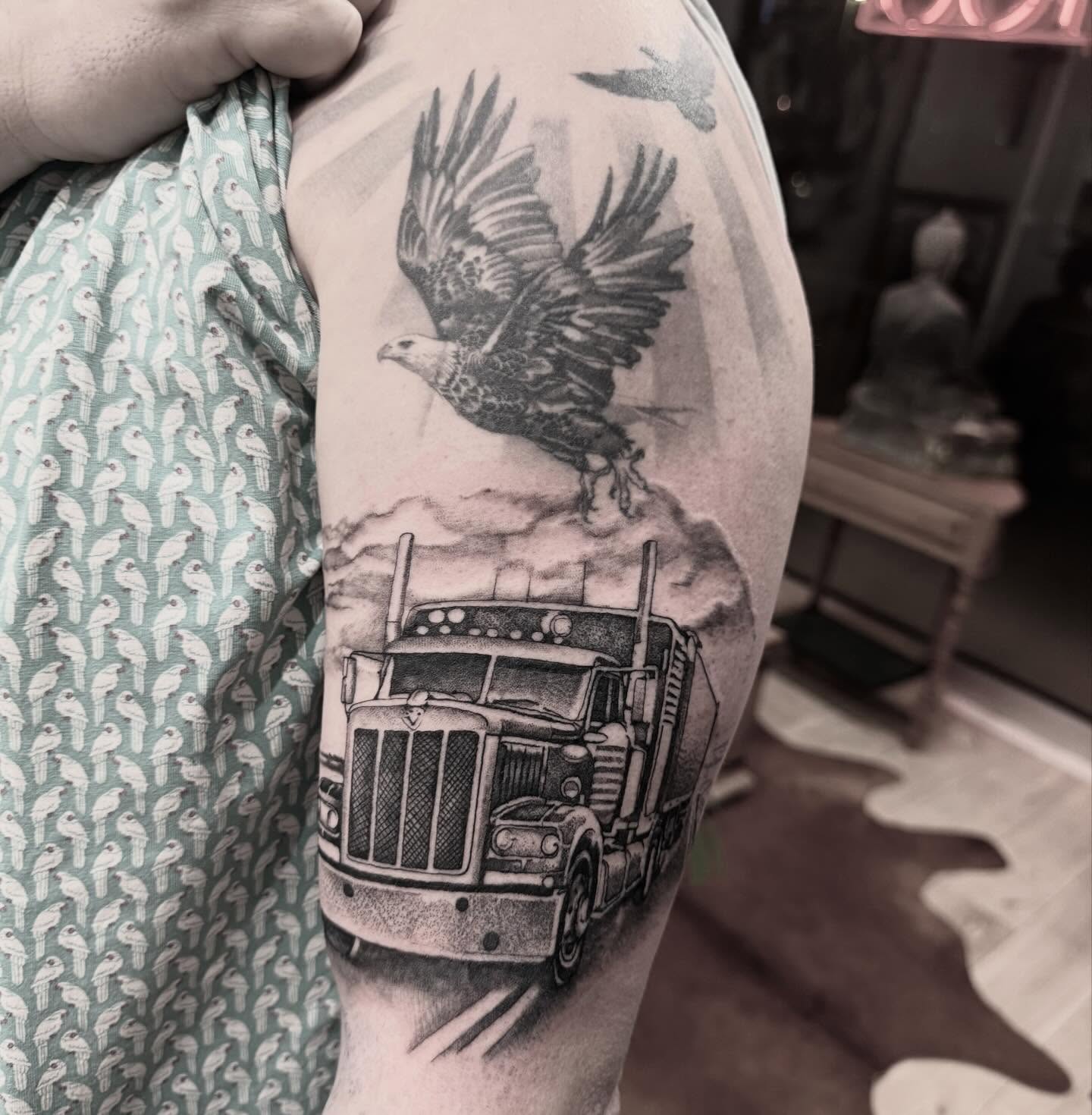 Done by @joshwilding as part of an ongoing sleeve. #sleeve #sleevetattoo #blackandgreytattoo #blackandgrey #illustrative