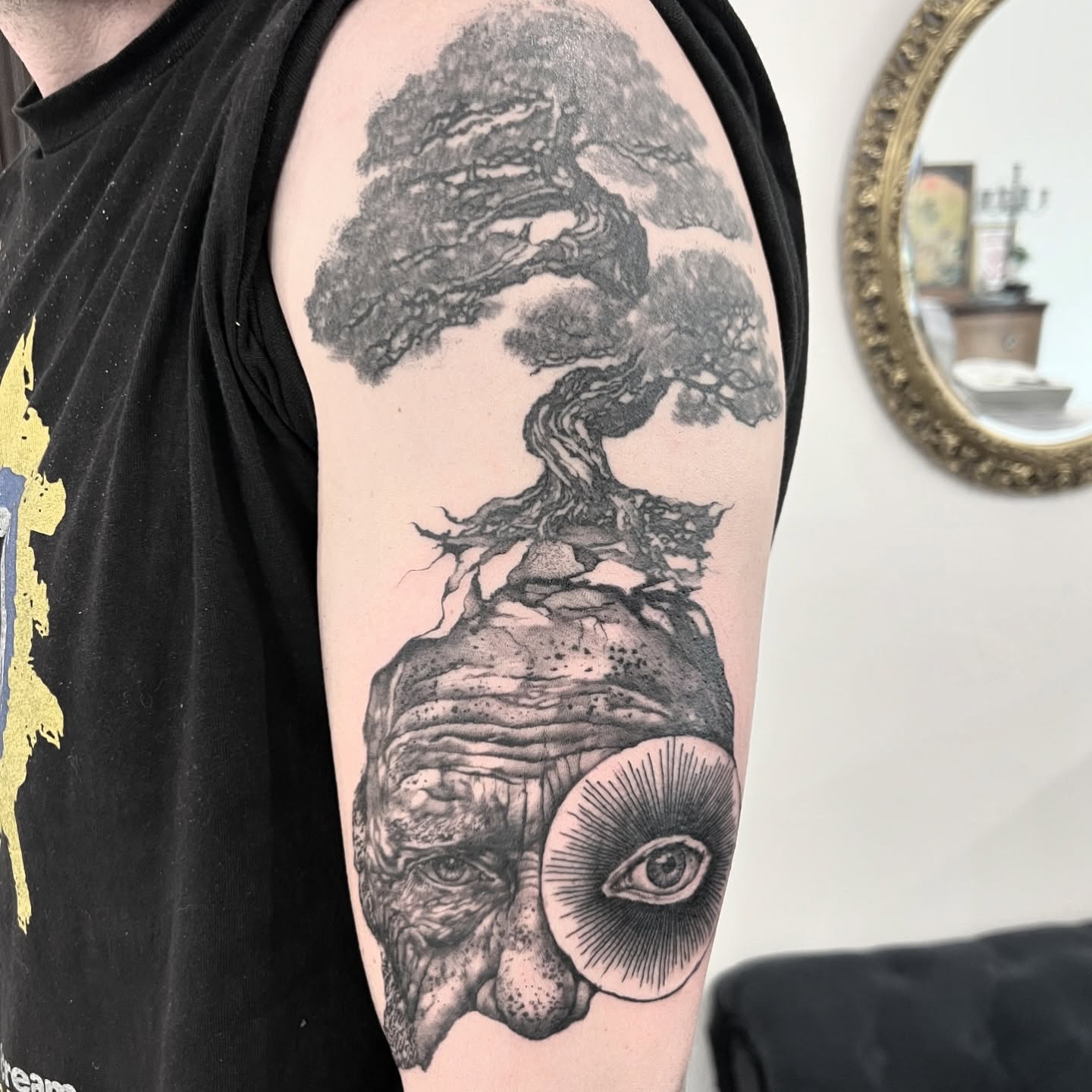 Working on this surreal nature/science sleeve. I was immediately drawn to this concept, there is a lot more to come and it was nice to be given such a great brief but also given total freedom to interpret this as I chose. Looking forward to adding more ! #surreal #surrealart #surrealism #blackandgreytattoo #blackandgrey