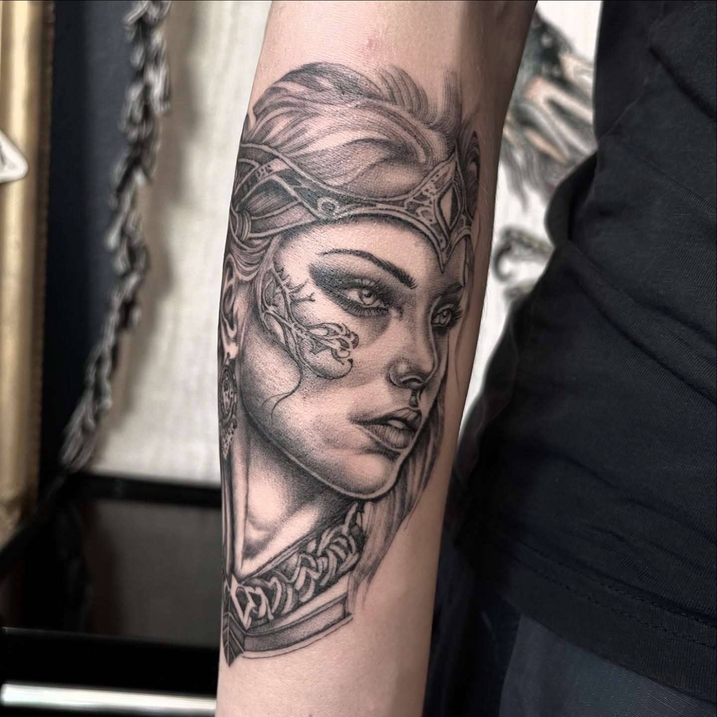 Added onto Oscar’s Viking sleeve. This is shaping up well and thanks for being open to changing ideas as we go slightly. I do massively enjoy tattooing in this way and watching large projects grow organically. 
#viking #sleeve #blackandgreytattoo #vikingtattoo #warrior