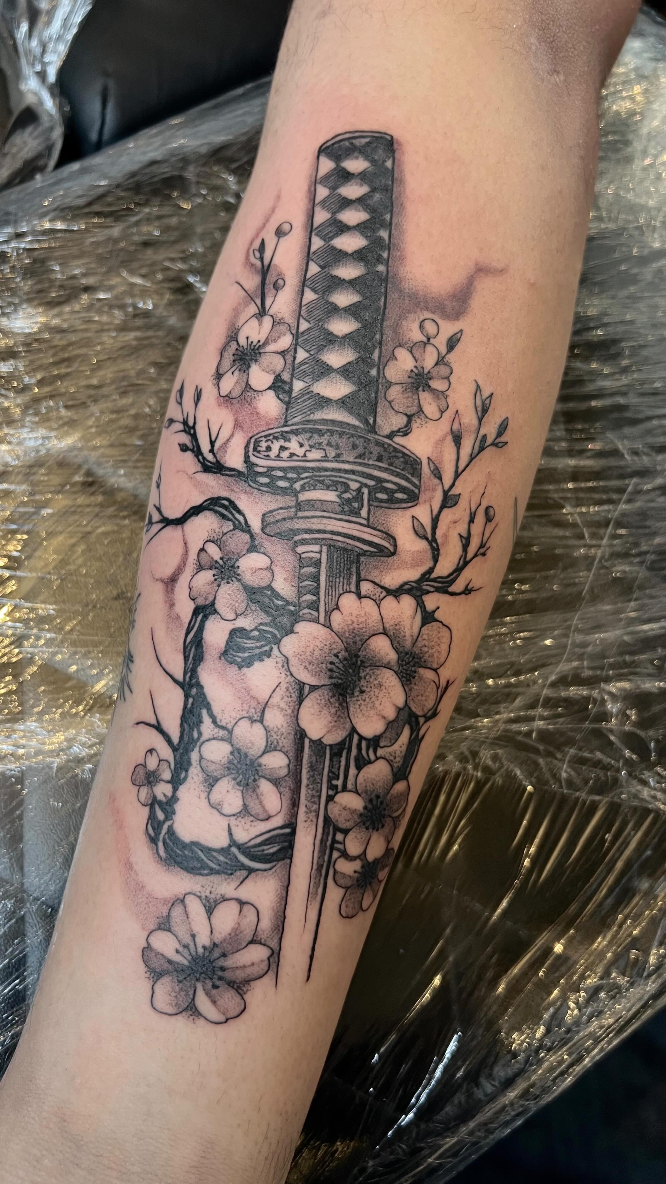 Additional to Jordan’s sleeve. We are placing individual pieces close together to give the impression of a continuous sleeve but without everything being connected. Happy to do more like this! 
#sleeve #sleevetattoo #blackandgreytattoo #blackandgrey #samuraitattoo #sword