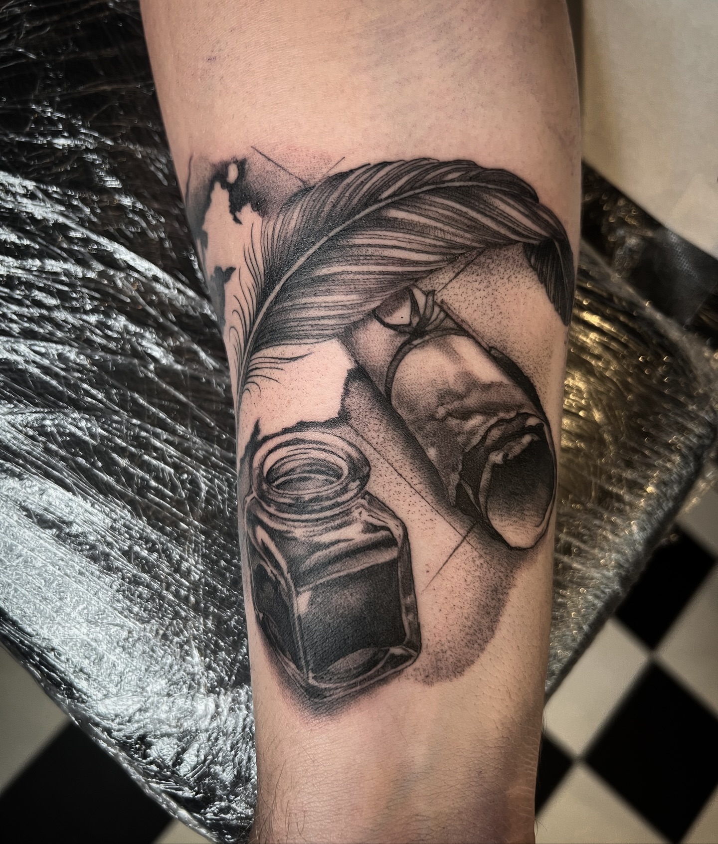 Thanks Charles for getting this today. Been a long time since I added to your sleeve, always good to see an old face back in the chair ! More nautical themed fine line black and grey to come. #fineline #finelinetattoo #blackandgreytattoos #nautical #nauticaltattoo #sleeve #sleevetattoo #tattooinspiration