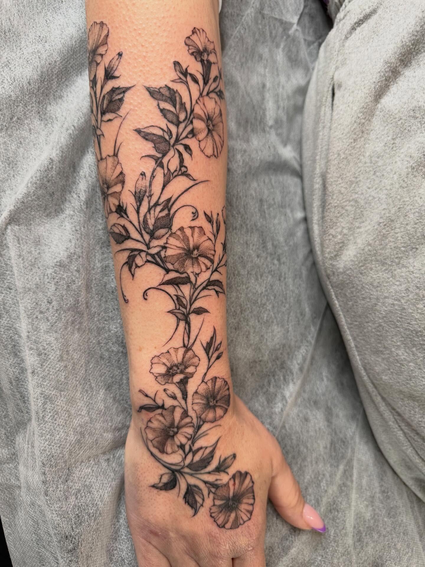 Thanks Jodie for this really cool idea. Morning Glory flowers. This is part of a project to continue up the arm shoulders back and leg. Done by @joshwilding #flowers #floral #fineline #finelinetattoos