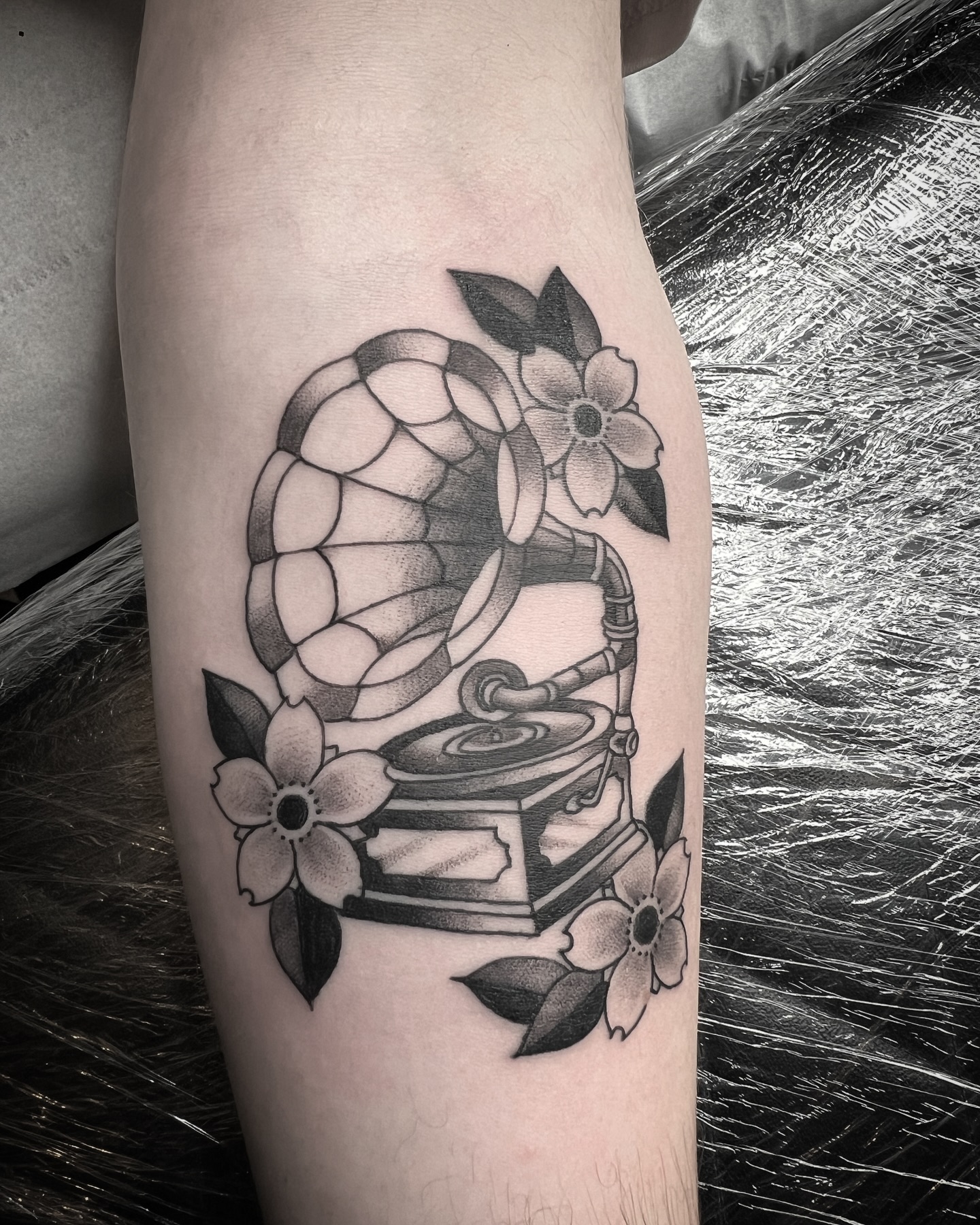 Thanks Josh. Always enjoy this traditional style of tattooing. #traditionaltattoo #tradition #traditional #oldschool #oldschooltattoo #black #ink #blacktattoo